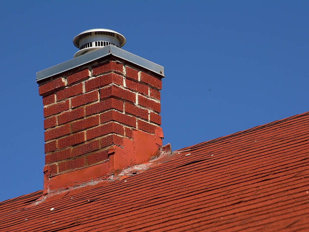 damage to the flue liner