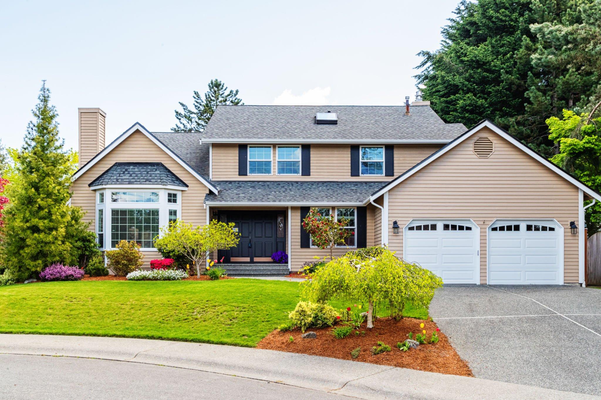 I keep in mind when replacing my garage door